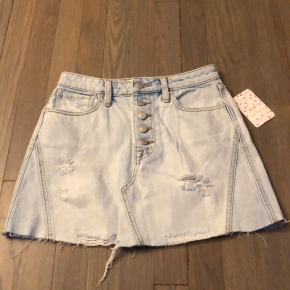 Free People NWT Jean skirt🔥🔥🔥🔥😍😍 - Picture 3 of 12